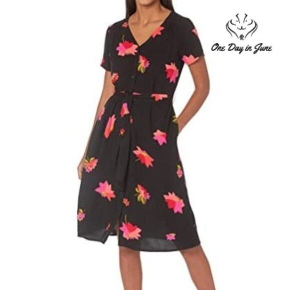 Amazon Essentials Short-Sleeve Midi Button Front Tie Dress Size M - Picture 1 of 2